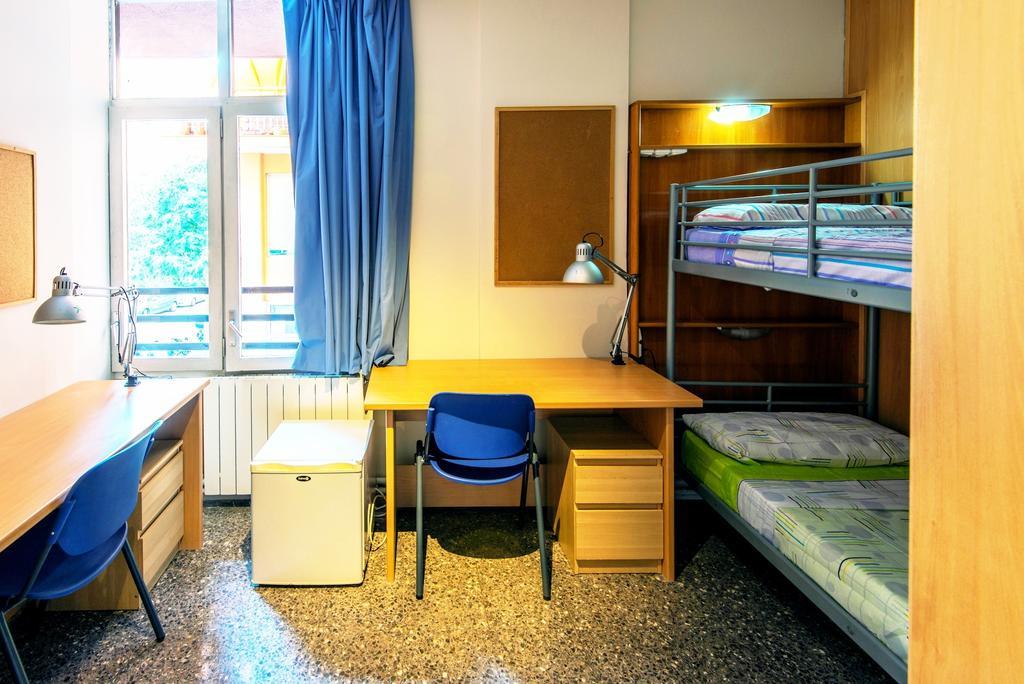 Хостел Residencia Sants Барселона Номер фото