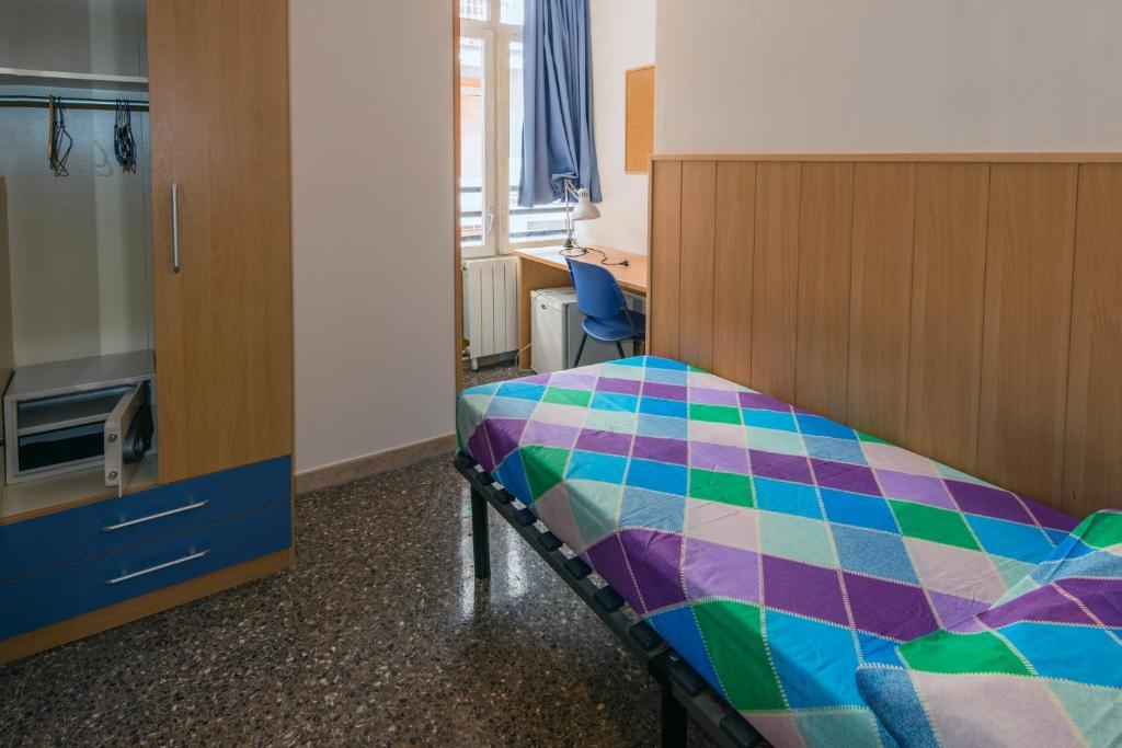 Хостел Residencia Sants Барселона Номер фото