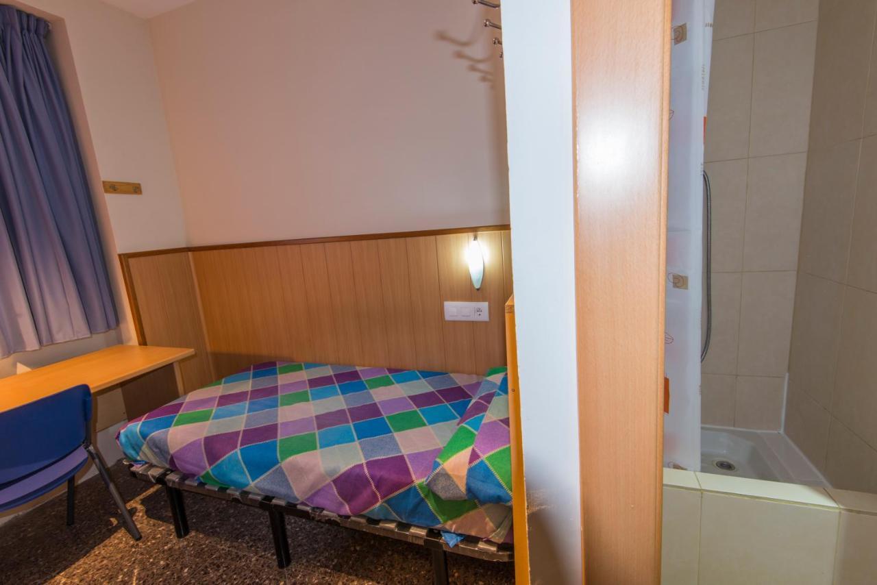 Хостел Residencia Sants Барселона Номер фото