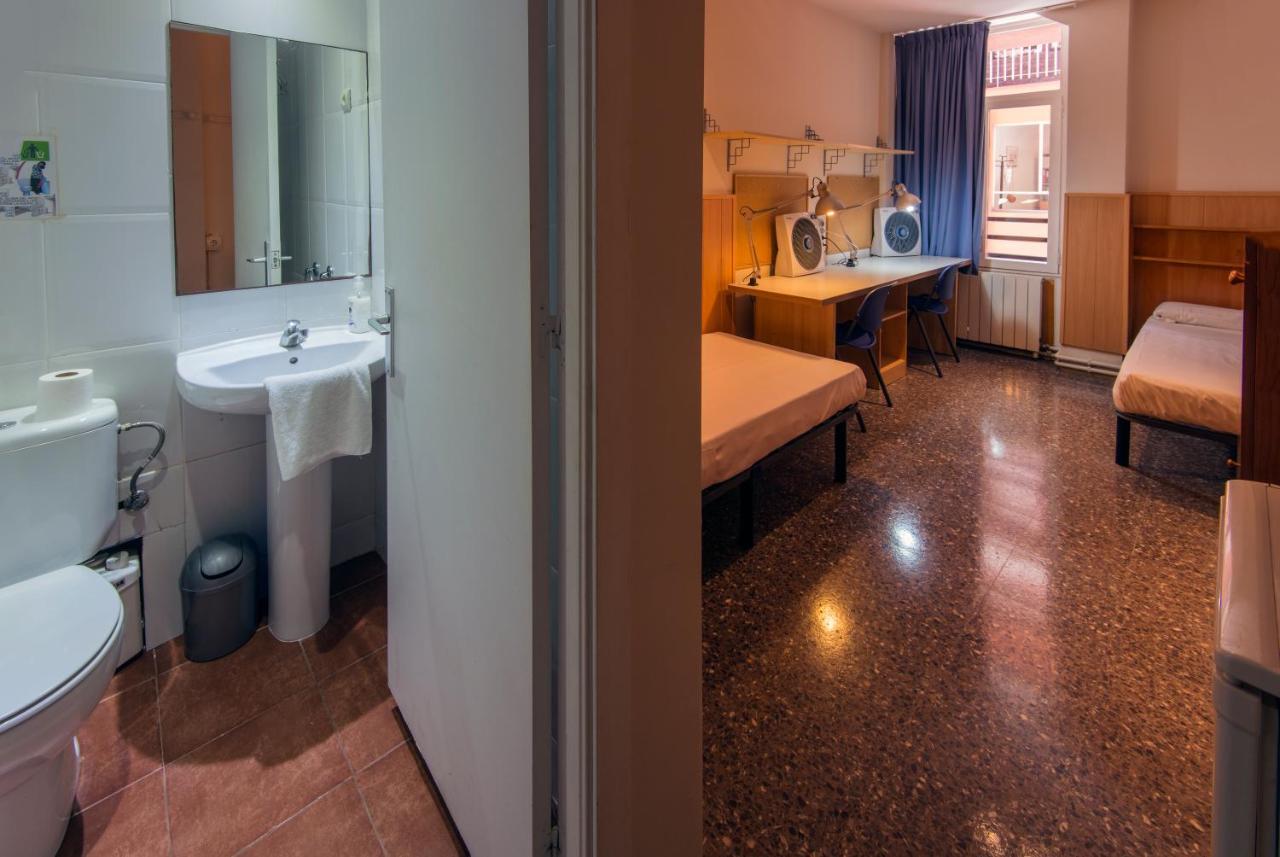Хостел Residencia Sants Барселона Номер фото